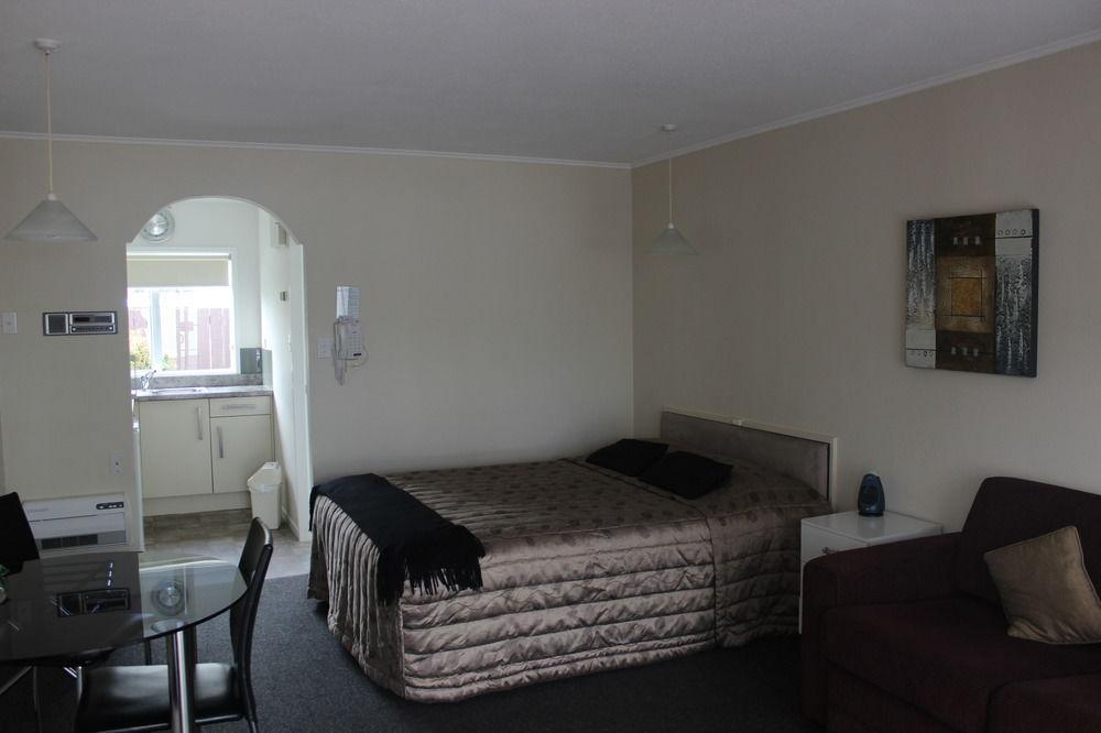 Asure Green Gables Motel Lower Hutt Exterior photo